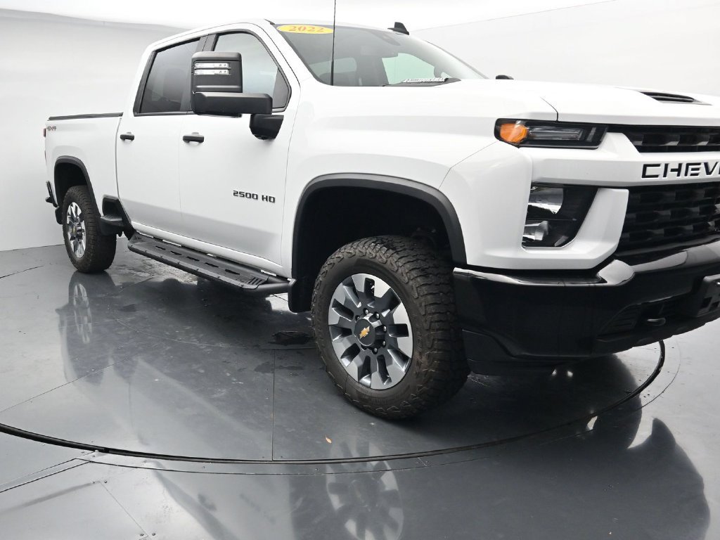 Used 2022 Chevrolet Silverado 2500 Custom w/ Custom Value Package AWD/4WD image 2
