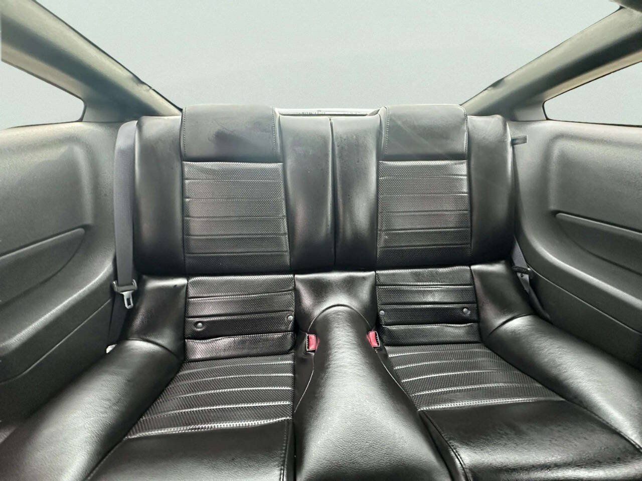 Used 2006 Ford Mustang GT RWD image 13