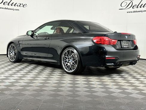 Used 2017 BMW M4 Convertible RWD image 4