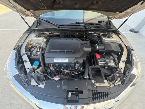 Used 2017 Honda Accord EX-L image 22
