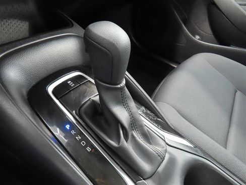 Used 2025 Toyota Corolla LE FWD image 27