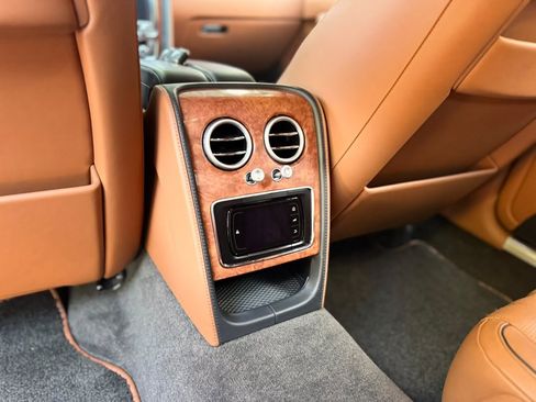 Used 2016 Bentley Flying Spur V8 AWD/4WD image 38