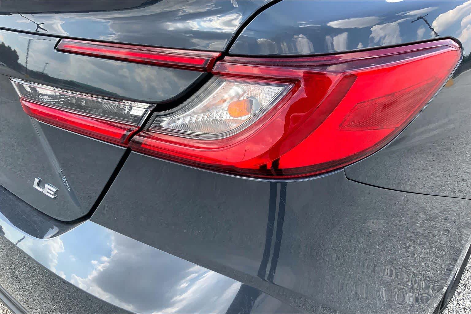 Used 2025 Toyota Camry LE FWD image 30
