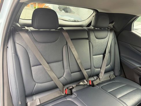 Used 2023 Chevrolet Bolt EUV LT w/ Convenience Package FWD image 37
