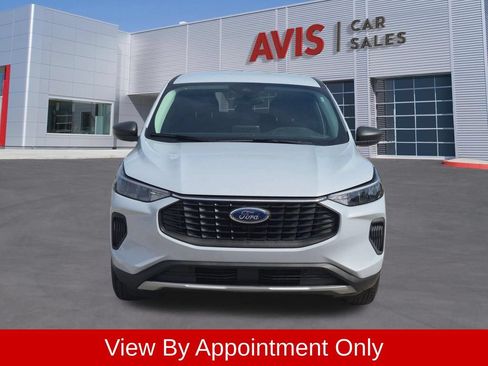 Used 2025 Ford Escape Active AWD/4WD image 2
