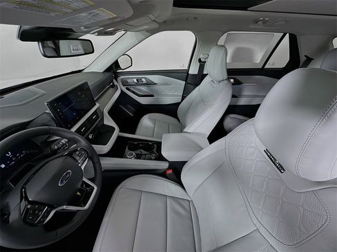 New 2026 Ford Explorer Platinum w/ LUX Leather Package image 11