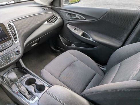 Used 2024 Chevrolet Malibu LT FWD image 15