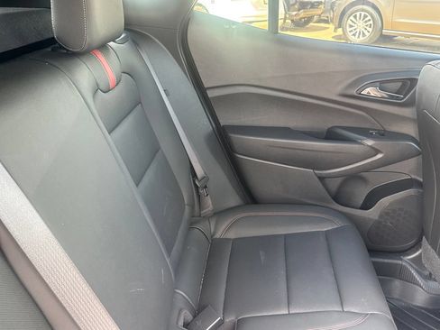 Used 2026 Chevrolet Trax RS w/ Sunroof Package FWD image 38