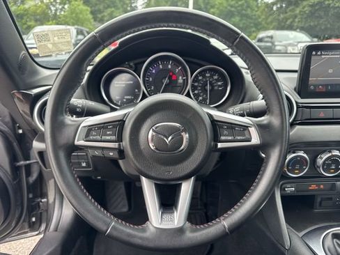 Used 2018 MAZDA MX-5 Miata RF Grand Touring RWD image 19