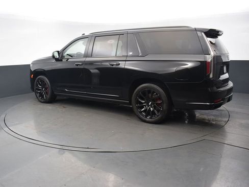 Certified 2023 Cadillac Escalade ESV Sport Platinum w/ LPO, ONYX Package image 3