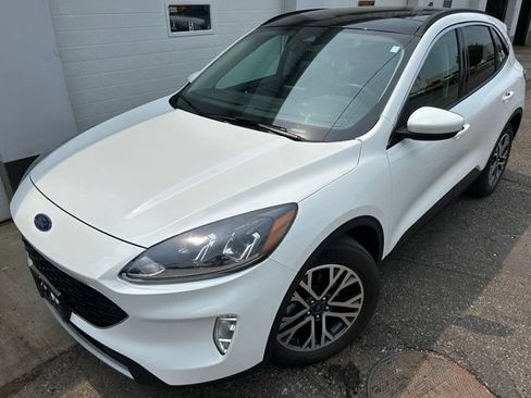 Used 2020 Ford Escape SEL FWD image 1