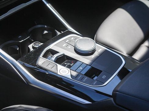 Used 2023 BMW 330i Sedan w/ Driving Assistance Package RWD image 18