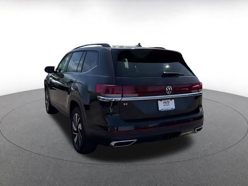 Used 2025 Volkswagen Atlas SE image 11