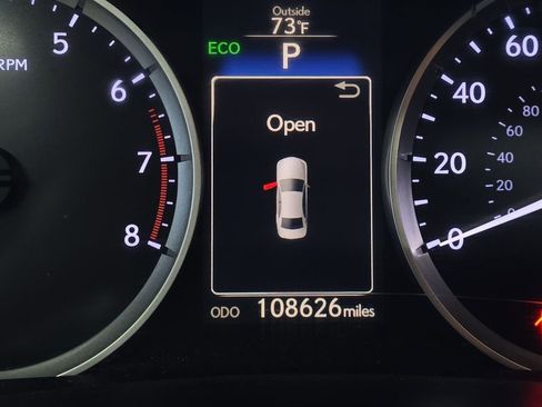 Used 2015 Lexus IS 250 w/ Navigation System Package RWD image 31