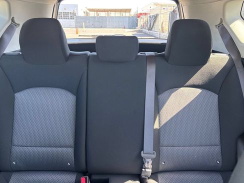 Used 2025 Kia Soul LX w/ LX Technology Package FWD image 38