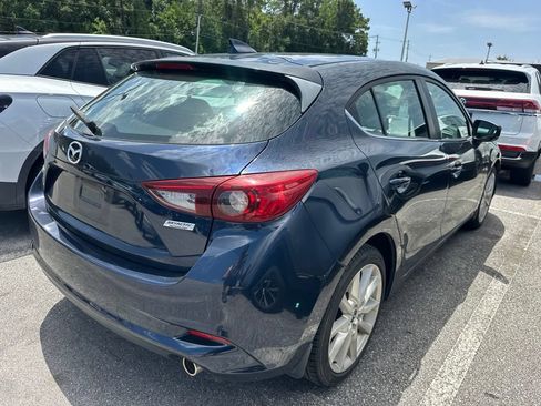 Used 2017 MAZDA MAZDA3 Grand Touring FWD image 4