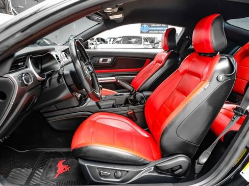 Used 2020 Ford Mustang GT Premium w/ GT Performance Package RWD image 4