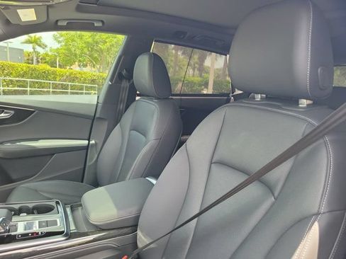 Certified 2024 Audi Q8 Premium Plus w/ Premium Plus Package AWD/4WD image 16