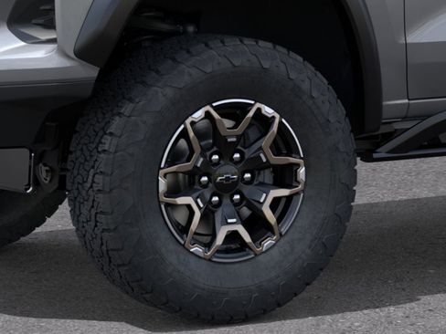 New 2026 Chevrolet Colorado ZR2 w/ Technology Package AWD/4WD image 40