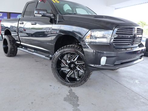 Used 2016 RAM 1500 Sport w/ Black Ram 1500 Sport Group AWD/4WD image 4