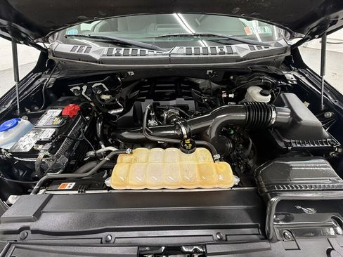 Used 2018 Ford F150 XLT w/ Equipment Group 302A Luxury AWD/4WD image 9
