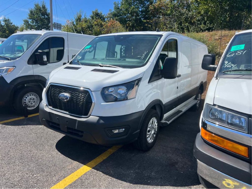 Used 2025 Ford Transit 250 Low Roof w/ Exterior Upgrade Package RWD image 2