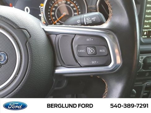 Used 2021 Jeep Gladiator Overland image 21