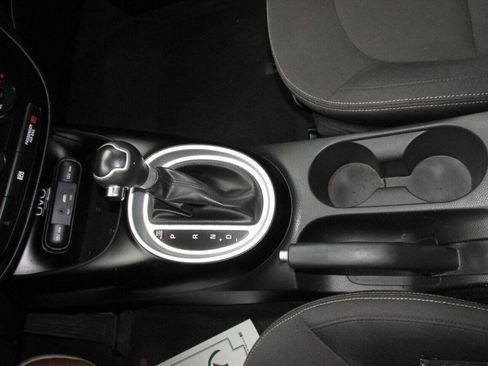 Used 2015 Kia Soul FWD image 50