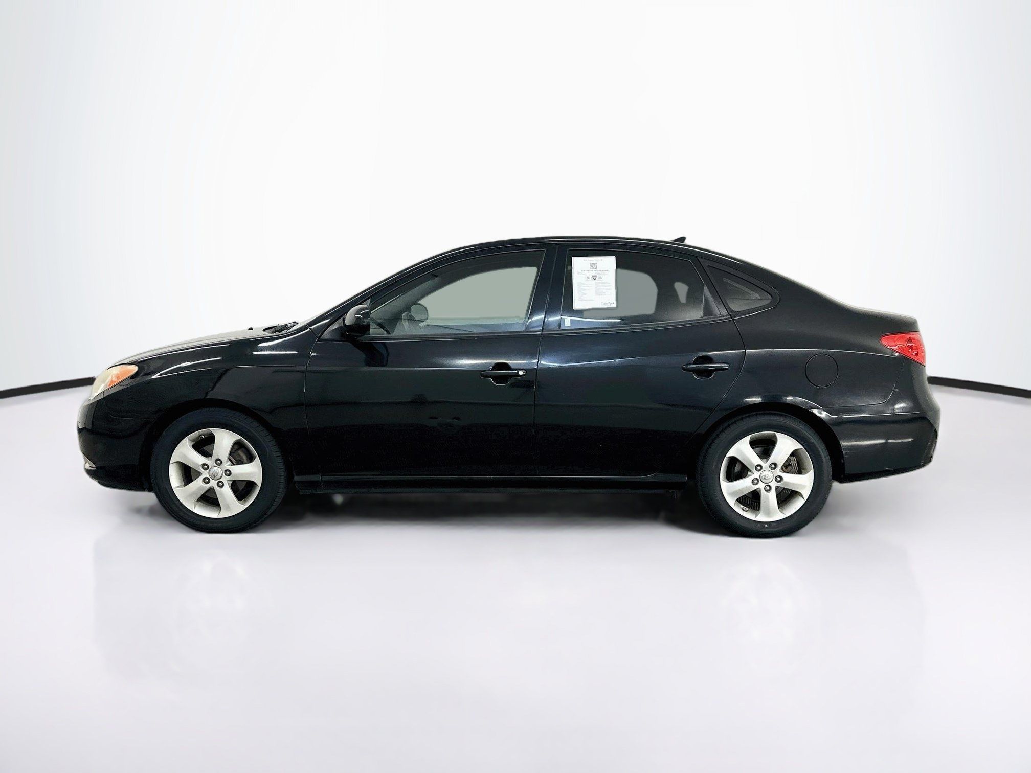 Used 2010 Hyundai Elantra SE FWD image 4