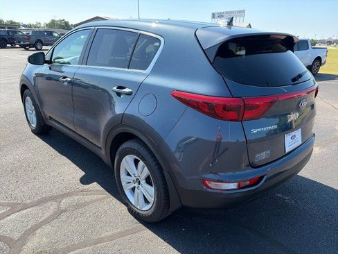 Used 2019 Kia Sportage LX AWD/4WD image 3