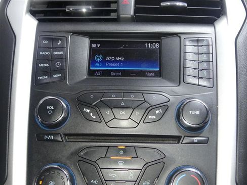 Used 2016 Ford Fusion SE image 37