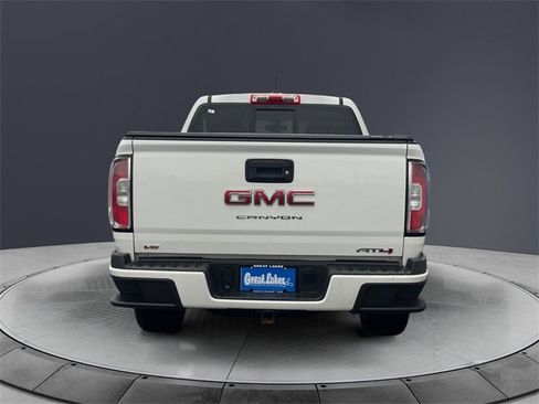 Used 2022 GMC Canyon AT4 w/ Trailering Package image 4