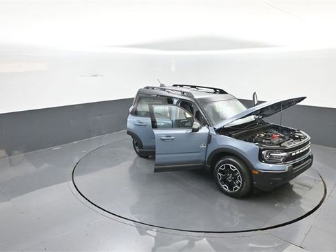 New 2025 Ford Bronco Sport Outer Banks image 39