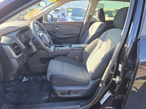 Certified 2023 Nissan Rogue SV image 10