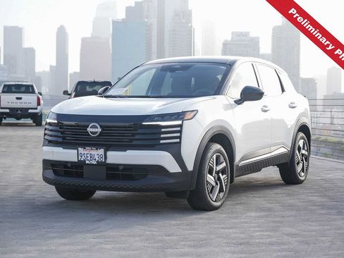 Used 2025 Nissan Kicks SV w/ Illumination Package FWD image 1