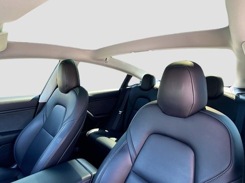 Used 2019 Tesla Model 3 Standard Range Plus RWD image 25