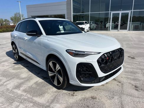 New 2025 Audi SQ5 Premium Plus image 3