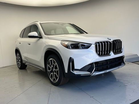 Used 2026 BMW X1 xDrive28i w/ Convenience Package AWD/4WD image 2