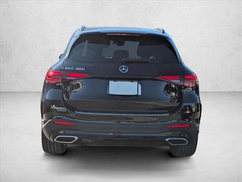Certified 2025 Mercedes-Benz GLC 300 image 10