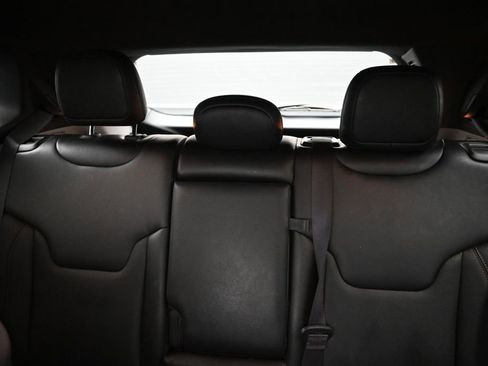 Used 2023 Jeep Compass Limited AWD/4WD image 17