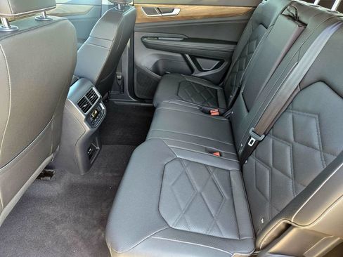 New 2026 Volkswagen Atlas SE FWD image 26