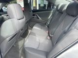 Used 2010 Toyota Camry SE image 4