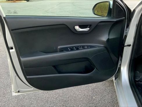 Used 2022 Kia Rio S image 20