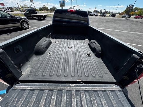 Used 2017 RAM 2500 Tradesman w/ Chrome Appearance Group image 4