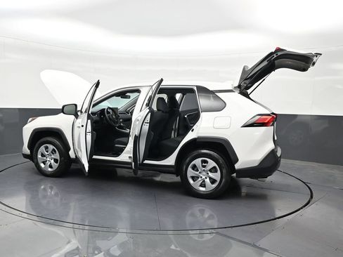 Used 2023 Toyota RAV4 LE FWD image 29