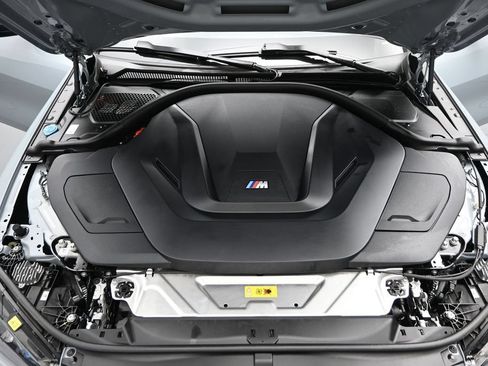 Used 2023 BMW i4 M50 w/ Premium Package AWD/4WD image 7