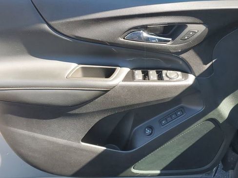 Certified 2023 Chevrolet Equinox Premier FWD image 15
