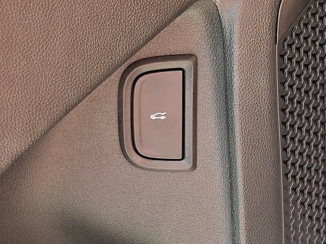 Used 2024 Chevrolet Blazer EV LT AWD/4WD image 26