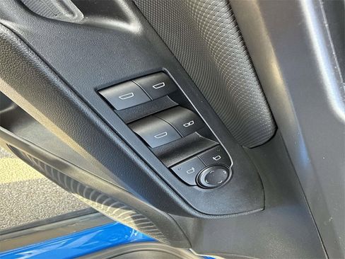 Used 2025 Chevrolet Equinox EV RS w/ Convenience Package II image 12