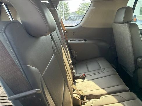 Used 2015 Chevrolet Suburban LTZ AWD/4WD image 12
